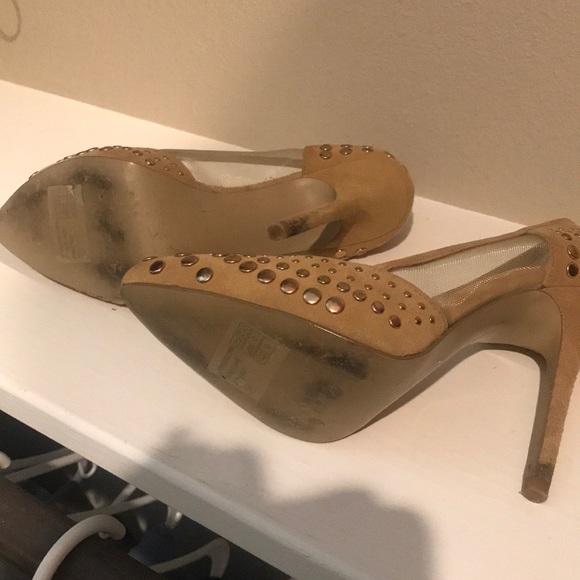 Heels - Picture 2 of 2